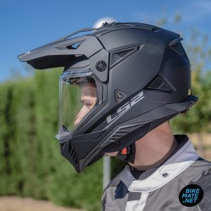 LS2 Helmets - MX702 Pioneer II Matt Black