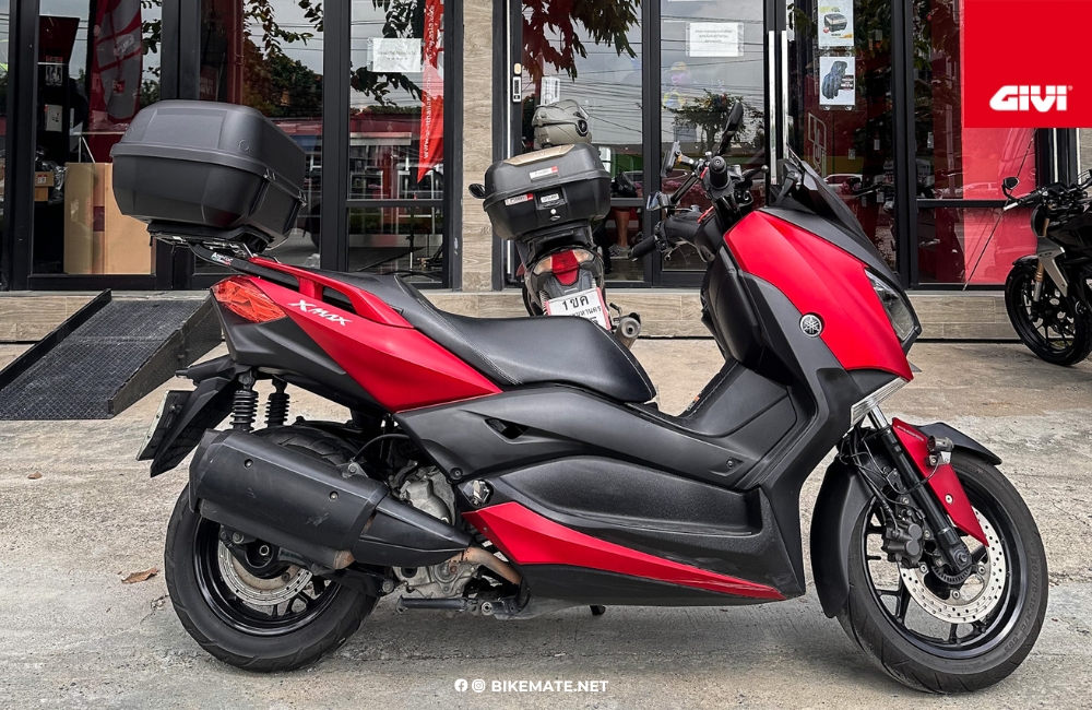 GIVI E43NML on Yamaha XMAX300